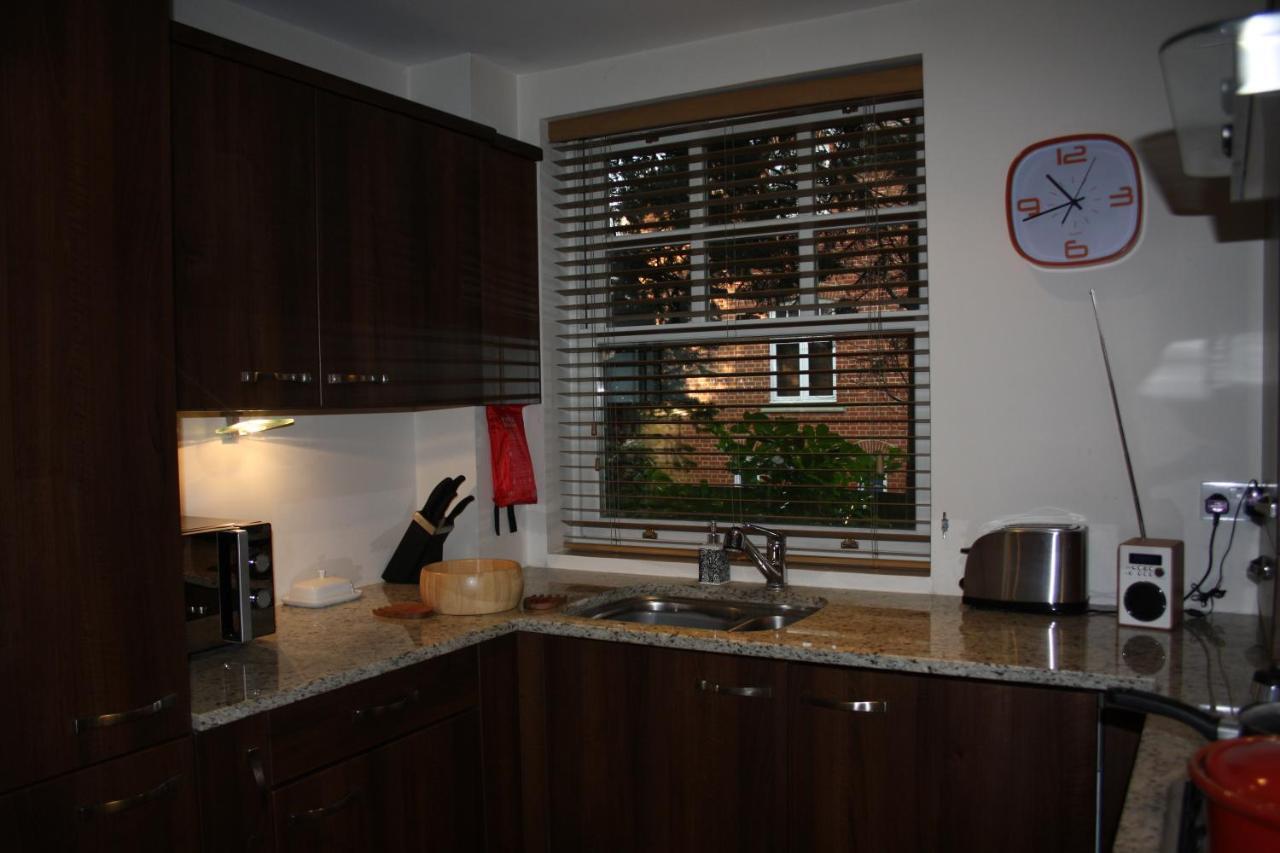 Canterbury Elms Court Apartamento Habitación foto
