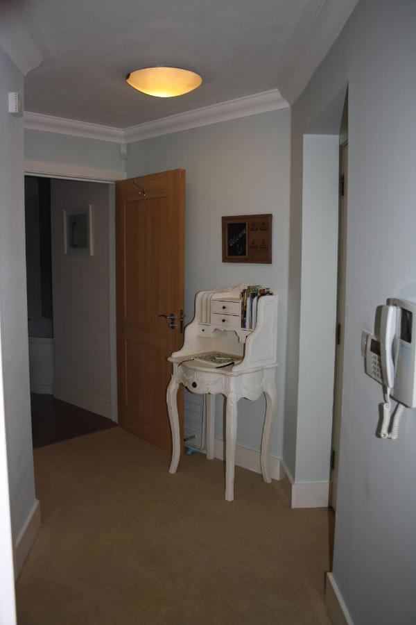 Canterbury Elms Court Apartamento Habitación foto